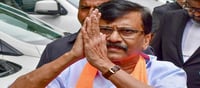 സഞ്ജയ് റാവത്തിൻറെ വീട്ടിൽ ഇഡി റെയ്ഡ് ചെയ്ത് ചോദ്യം ചെയുന്നു!
